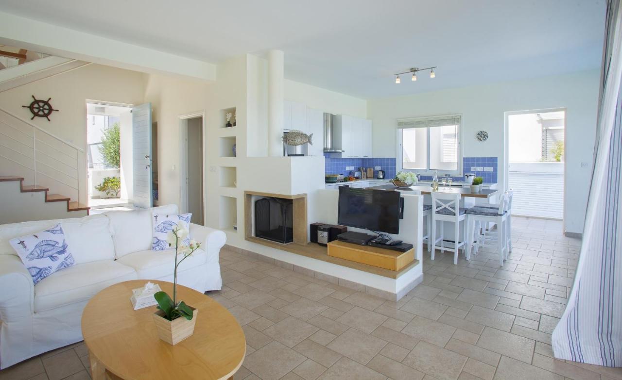 Protaras Seafront Villa Melissa エクステリア 写真