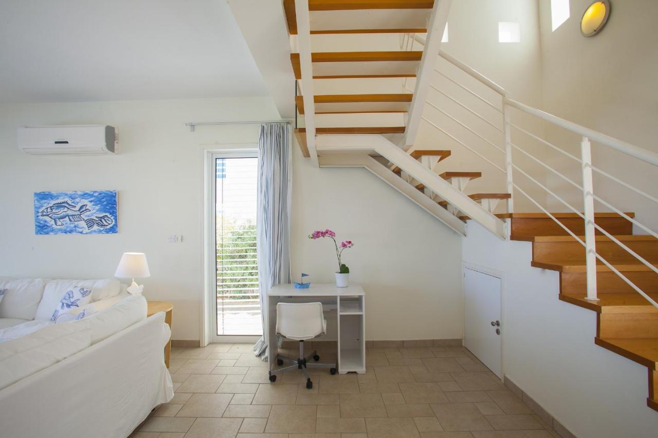 Protaras Seafront Villa Melissa エクステリア 写真