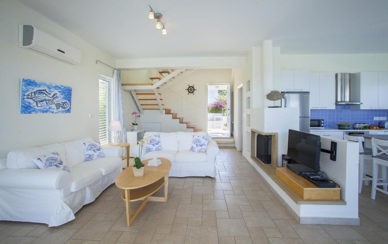 Protaras Seafront Villa Melissa エクステリア 写真